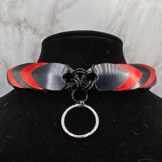 Black & Red Scalemaille Collar